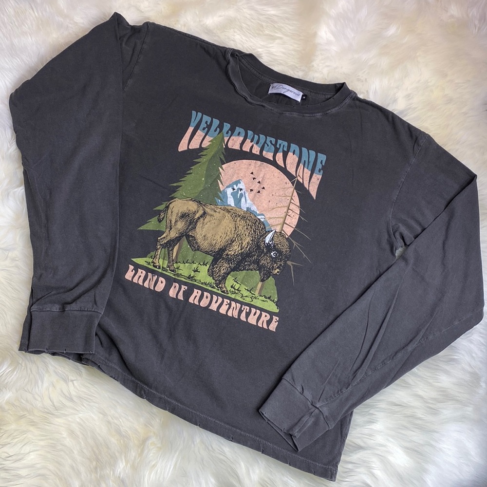 •Girl Dangerous• Yellowstone National Park {long sleeve} Tee in |Charcoal| sz M - Picture 3 of 7